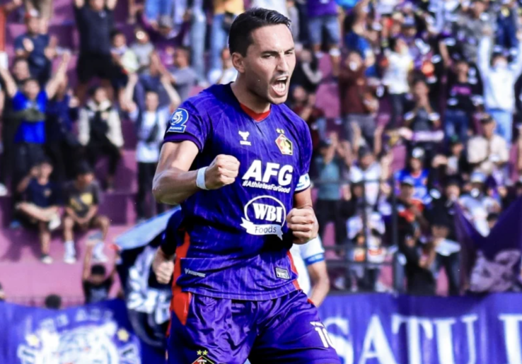 Ezra Walian Pantas Dipanggil ke Timnas Indonesia