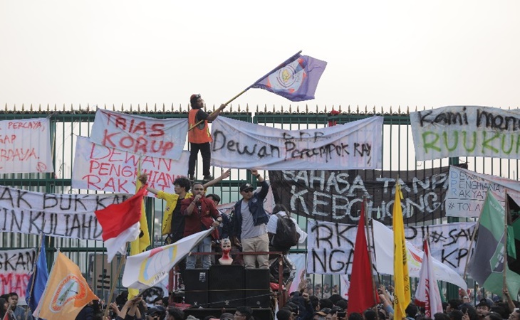 Pakar Intelijen Percaya Mahasiswa Bisa Dilobi Lancarkan Pelantikan Jokowi