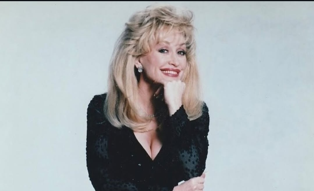 Dolly Parton Cari Pemeran Dirinya Untuk Pertunjukan Musikal