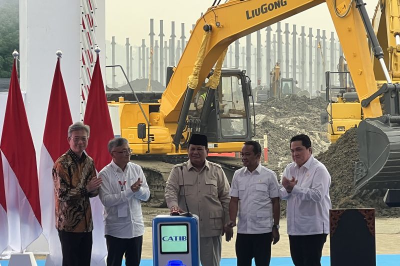 Pabrik Terintegrasi Baterai Kendaraan Listrik di Karawang Serap Investasi Rp 100 Triliun, Diklaim Serap 8 Ribu Pekerja
