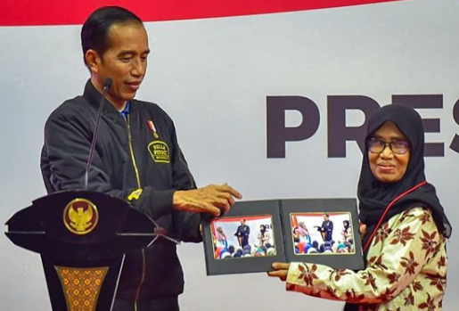 Hoaks Tujuh Kontainer Surat Suara, Begini Reaksi Presiden Jokowi