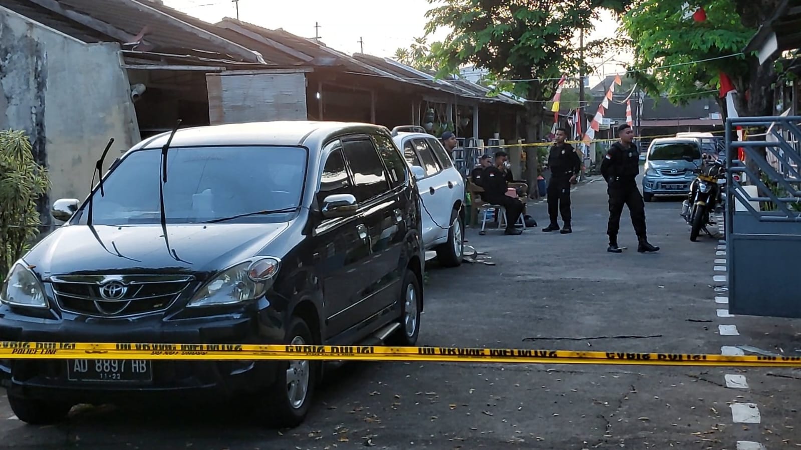 Rumah Anggota Polisi yang Kena Ledakan di Sukoharjo Masih Dipasang Police Line