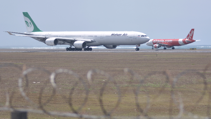 Maskapai Garuda dan Air Asia Batalkan Penerbangan ke Lombok