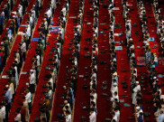 Terlewat Salat Tarawih, Apakah Bisa Diganti? Simak Penjelasan Ulama Syafi’i