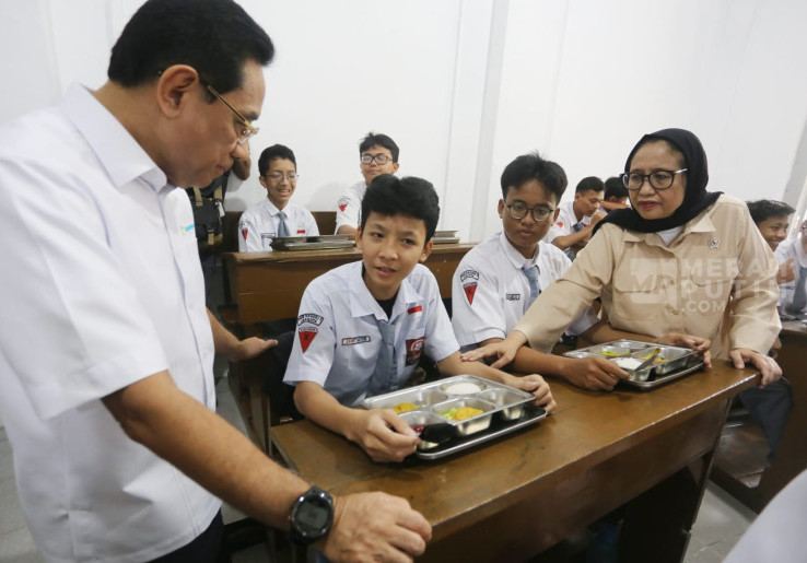 Makan Enak Enggak Harus 'Ngutang', INDEF Bongkar Strategi Fiskal MBG Biar Aman