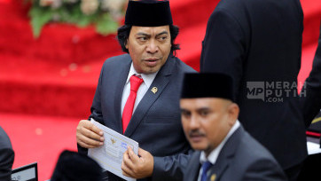 Artis dan Komedian Komeng Resmi Jadi Anggota DPD RI Periode 2024-2029