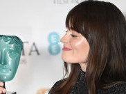 Emma Mackey Menangi EE Rising Star BAFTA Award 2023