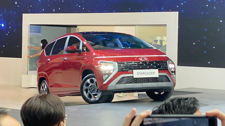 Hyundai Stargazer Bikin Keluarga Indonesia Merdesa Jalan-Jalan