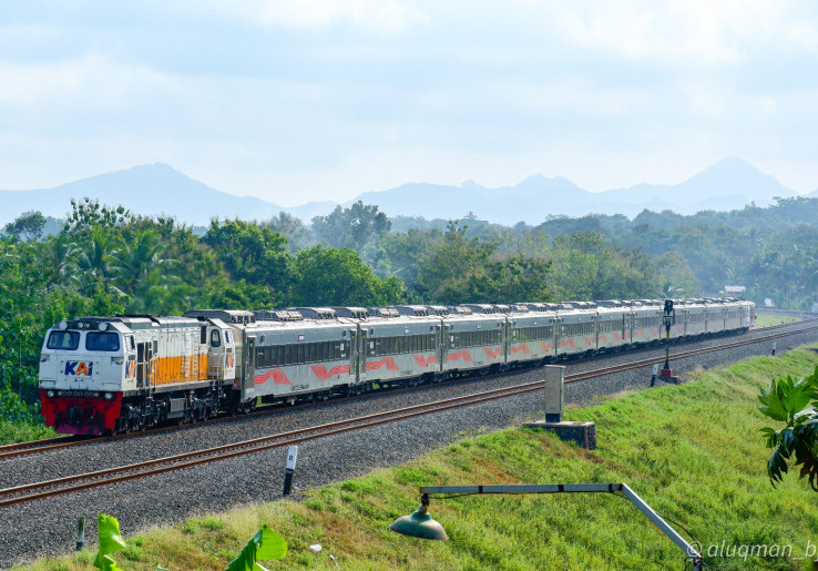 Sukses Angkutan Lebaran 2025, KA Ijen Ekspres Jadi Andalan Rute Malang - Banyuwangi