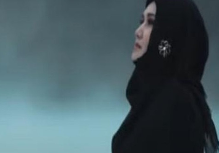 Lirik Lagu 'Akhir Sebuah Cerita' dari Evie Tamala, Kisah Cinta yang Berakhir karena Pengkhianatan