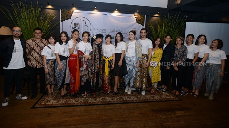 Wayang Orang 'Srikandi Nekat' Dengan Suasana Modern