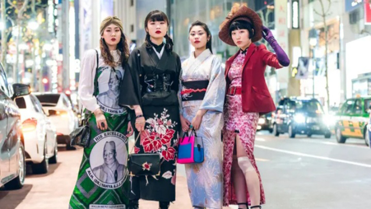 Inspirasi Tampilan Antitradisional Kimono