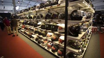 Berburu Aksesoris Motor dalam Gelaran Indonesia Motorcycle Show (IMOS) 2024 