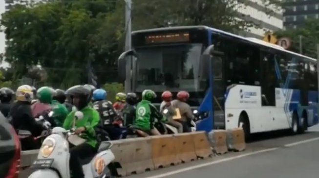 Dukung KTT Asean 2021, TransJakarta Hentikan Operasi Rute Ciledug-Tendean