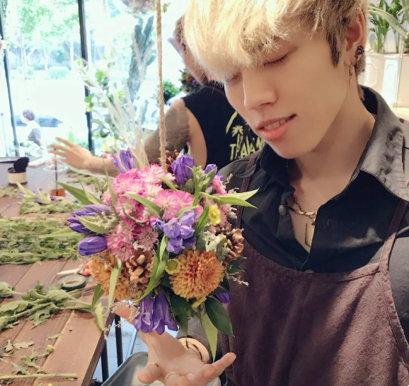 Dongwoo