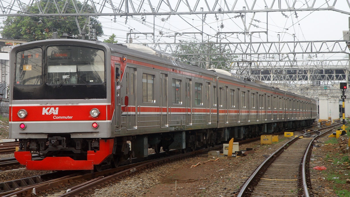 Genangan Air Hambat KRL Angke–Kampung Bandan, Perjalanan Dialihkan