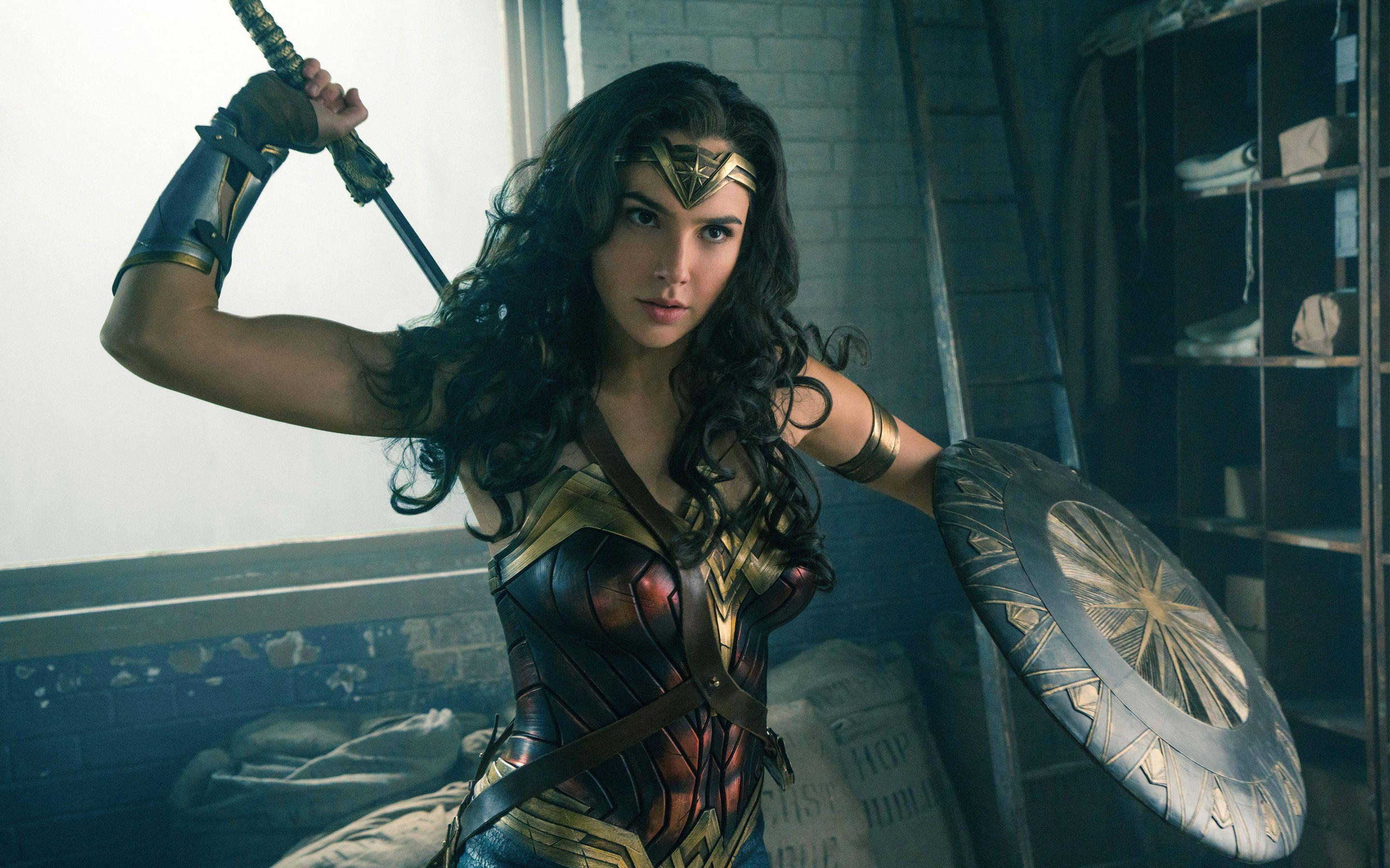 Brie Larson Kasih Kode ke Marvel untuk Buat Film Khusus Superhero Wanita