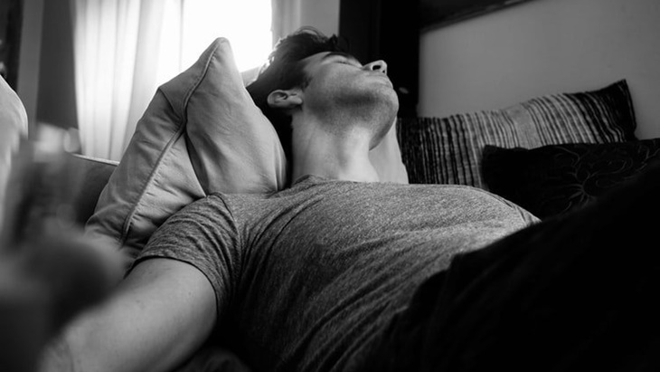 Alami Kondisi Langka, Pria ini Tidur 300 Hari dalam Setahun