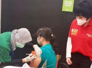 Lansia Antusias Ikuti Vaksinasi COVID-19 yang Digelar Rotary District 3410