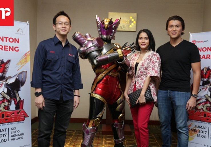 Ambah Batik Buat Desain Bermotif Superhero Indonesia