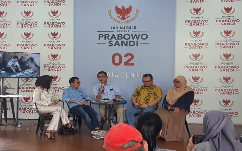 Ferry Mursyidan Baldan bersama tim BPN Prabowo-Sandi