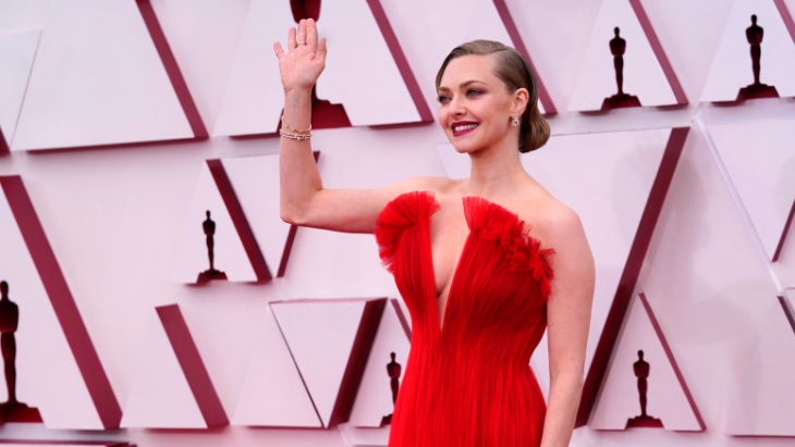 4 Busana Terbaik di Oscar 2021