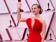 4 Busana Terbaik di Oscar 2021