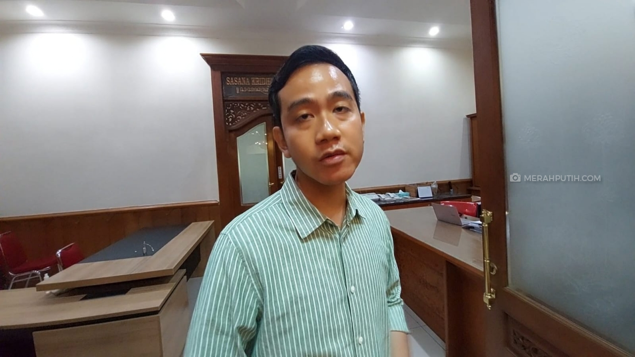 Mencuat Kabar Jadi Ketum Partai Golkar, Gibran: Biar Yang Senior Saja