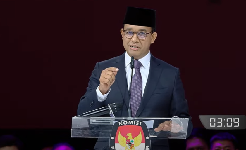 Anies Minta Pemberian Program Bansos Tak Dirapel dan di Pinggir Jalan