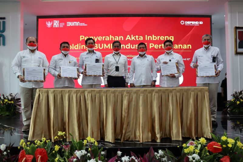 PT Len Resmi Jadi Holding Industri Pertahanan