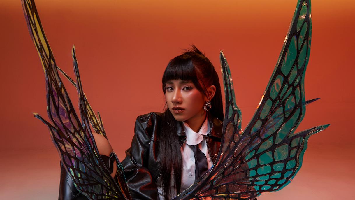 BLINGOUTKID Rilis Single Perdana 'SUPERFLY', Manifestasi Kepercayaan dan Cahaya Diri