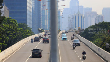 Minim Pengawasan, Motor Masih Bebas Melintas di JLNT Casablanca 