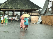 Hujan Lebat dan Banjir jadi Berkah untuk Bolos Sekolah