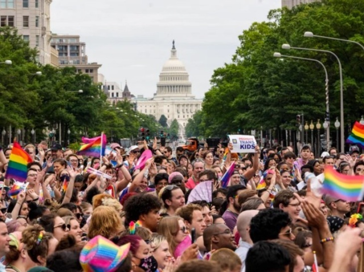 Kamala Harris, Wakil Presiden AS Pertama yang Ikut Parade Pride