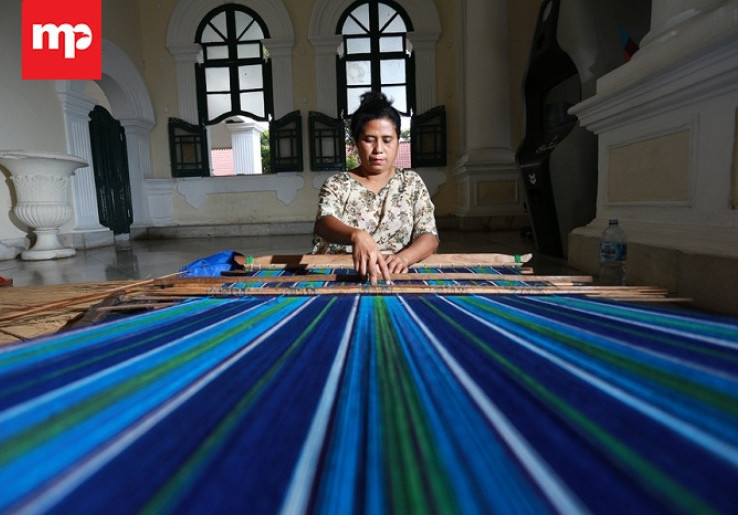 Pesona Lio Flores dalam Pameran Tenun Ikat