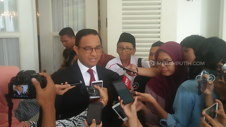 Suporter Persitara Minta Anies Batalkan Wacana PNS Pakai Baju Persija