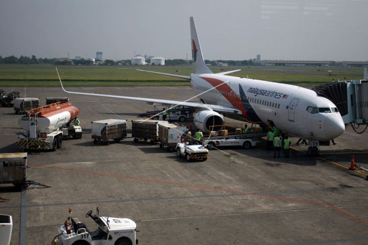 Pesawat Malaysia Airlines Mendarat Darurat Akibat Getaran Kencang