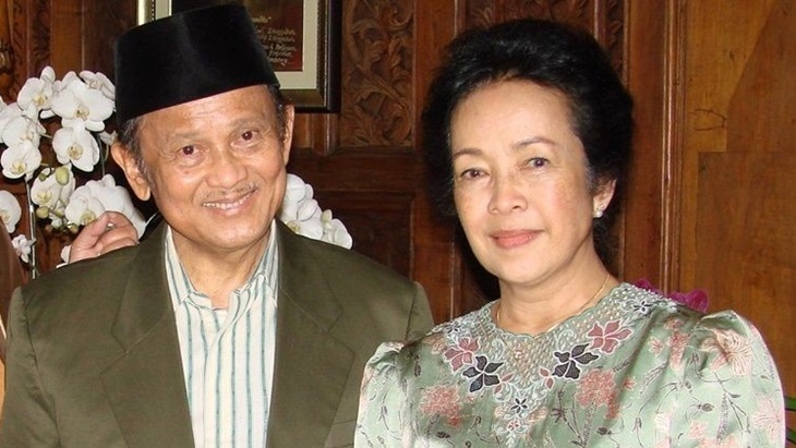 BJ Habibie dan Ainun. (foto: popbela)
