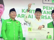 Sandiaga Uno Resmi Jadi Kader Setelah Terima KTA dan Jaket PPP