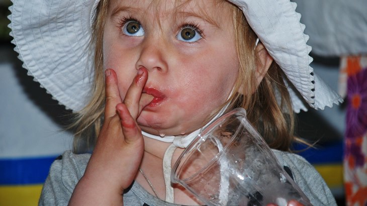 Bahaya Minuman Bersoda Mengintai Anak-Anak