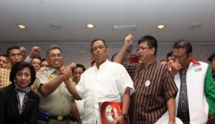 Djoko Santoso bersama relawan Prabowo-Sandi