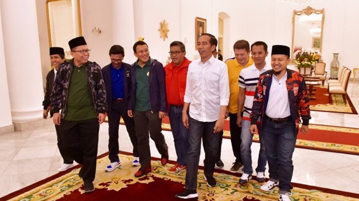 Harga Sneakers Sekjen Hanura Herry Lontung 20 Kali Lipat Lebih Mahal dari Punya Jokowi
