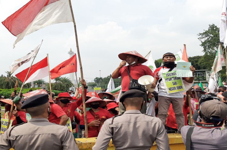 Rumah dan Ladang Digusur PTPN, Ratusan Petani dari Deli Serdang Mengadu ke Jokowi