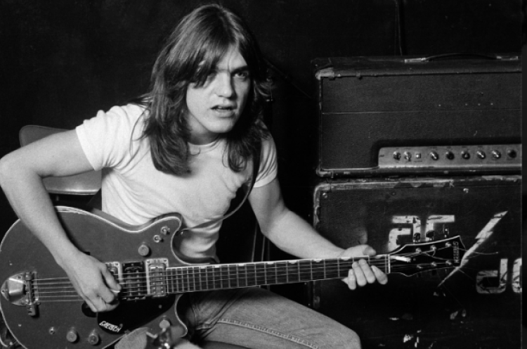 AC/DC Umumkan Meninggalnya Sang Gitaris, Malcolm Young