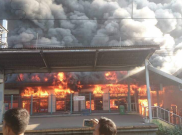 Stasiun Klender Terbakar