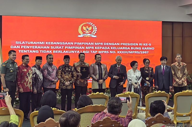 Pimpinan Cabut TAP MPRS Nomor XXXIII/MPRS/1967 Terkait Bung Karno
