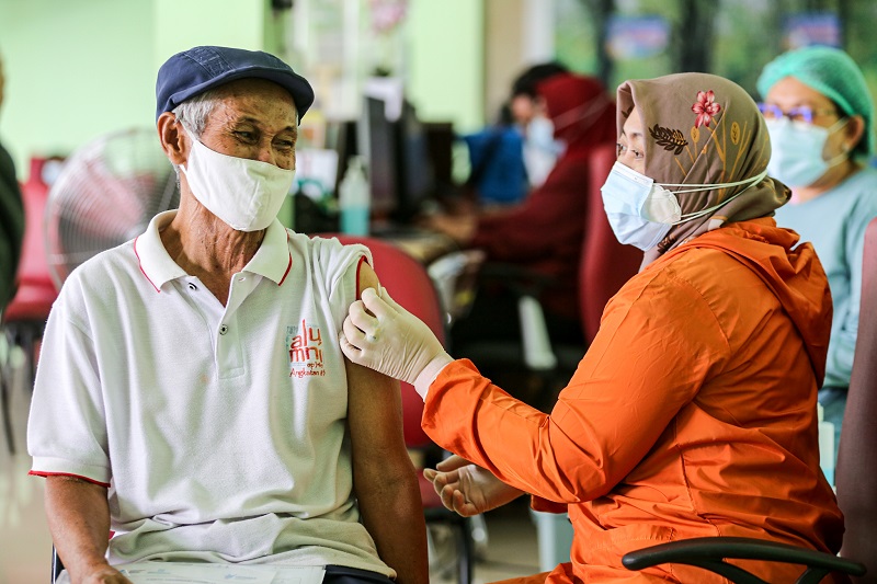 Vaksinasi Booster di Kabupaten Tangerang Pakai Pfizer