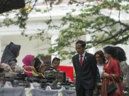 Lihat Nih, Momen Romantis Saat Jokowi dan Istri Makan Sepiring Berdua