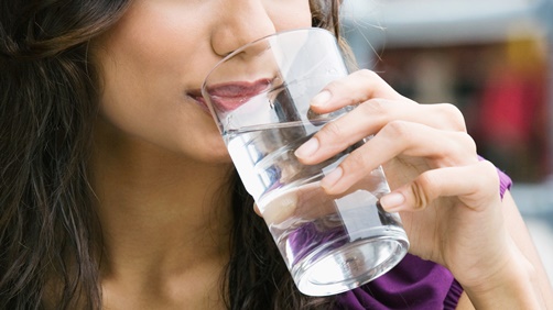 Minum Air