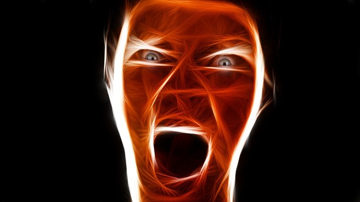 Gara-Gara Foto Seorang Wanita Memotong Mr.P Pacarnya